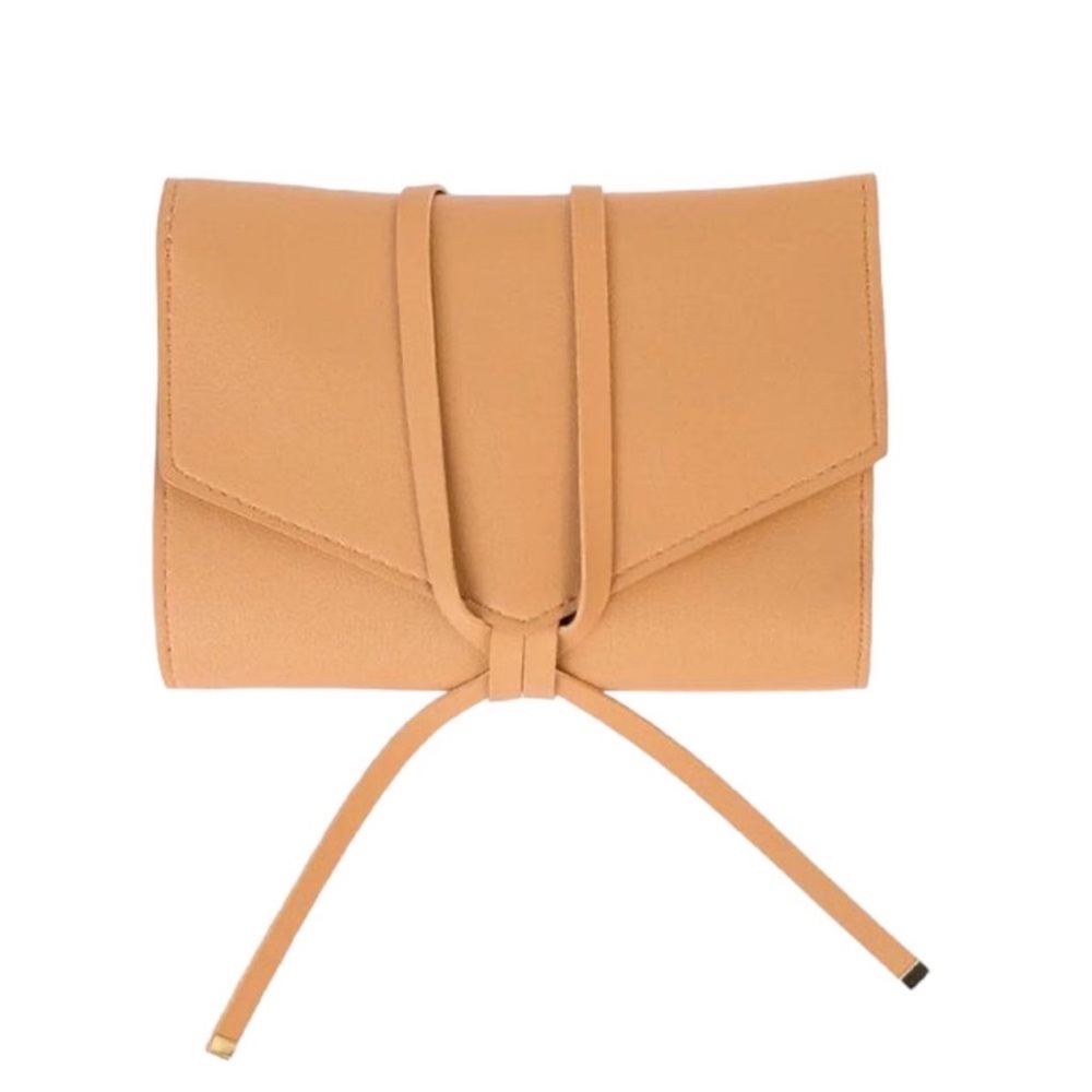 BNIB: Glass Ladder Tech Organizer | honey